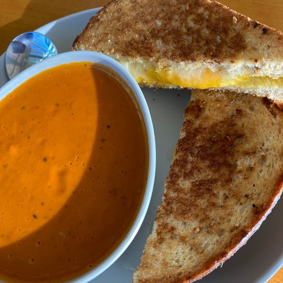 Meet your Posher, Florence - Picture 1 of 1